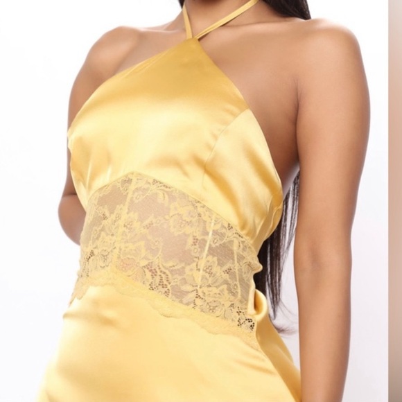 Fashion nova satin mini dress - Picture 2 of 4